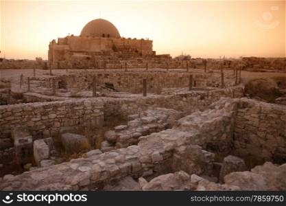 The Ruins of the citadel Jabel al Qalah in the City Amman in Jordan in the middle east.. ASIA MIDDLE EAST JORDAN AMMAN