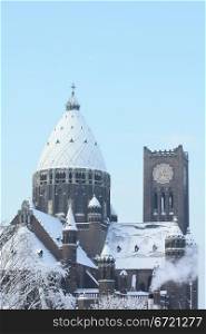 The saint Bavo cathedral in Haarlem, wintertime, covered in snow