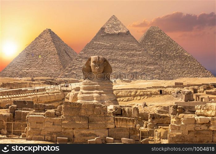The Sphinx and the Piramids, famous Wonder of the World, Giza, Egypt.. The Sphinx and the Piramids, famous Wonder of the World, Giza, Egypt