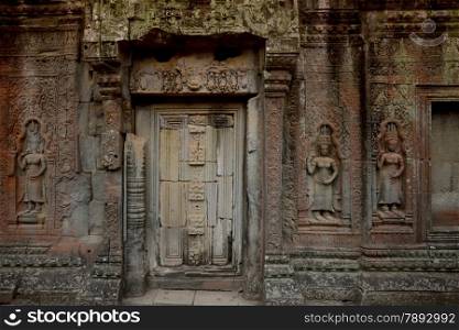 The Temple of Ta Prohm in the Temple City of Angkor near the City of Siem Riep in the west of Cambodia.. ASIA CAMBODIA ANGKOR THOM