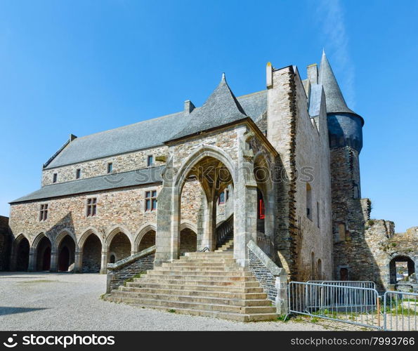 The town hall of Vitre is inside the castle walls, in a building that was rebuilt in 1912.