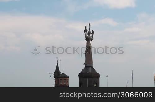 the turning Imperia monument in the harbour from Constance time lapsed, die sich drehende Figur Imperia am Hafen von Konstanz, Zeitraffer