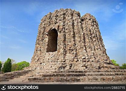 The uncompleted &acute;Alai Minar&acute; was conceived to be double the height of the &acute;Qutab Minar&acute; (the UNESCO world heritage site) in Delhi, India