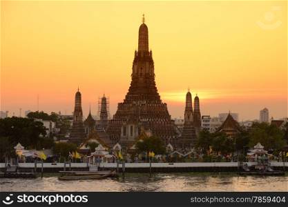 the Wat Arun at the Mae Nam Chao Phraya River in the city of Bangkok in Thailand in Southeastasia.. ASIA THAILAND BANGKOK