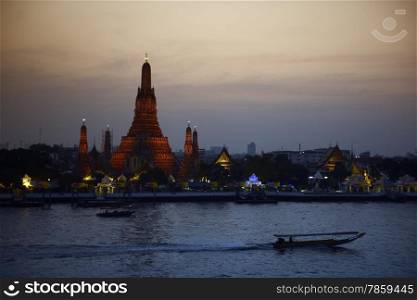 the Wat Arun at the Mae Nam Chao Phraya River in the city of Bangkok in Thailand in Southeastasia.. ASIA THAILAND BANGKOK WAT ARUN