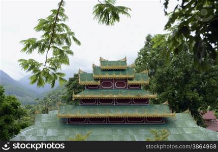 the Wat Phra That Doi Kong Mu Temple on the top of the hill in the village of Mae Hong Son in the north provinz of Mae Hong Son in the north of Thailand in Southeastasia.. ASIA THAILAND MAE HONG SON