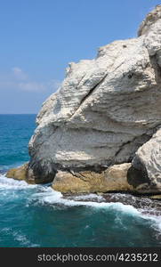 The white chalk cliffs of Rosh ha-Hanikra on Israel&rsquo;s northern border