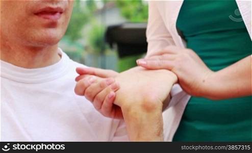 Therapeutic exercises for adult to fingers