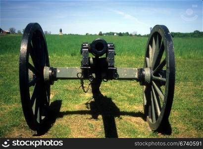 Three inch rifled cannon, head on, Gettysburg National Historical Battlefield, Pennsylvania,