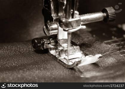 To sew a material on the sewing machine