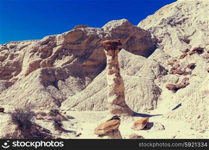 Toadstool hoodoos in the Utah desert, USA.