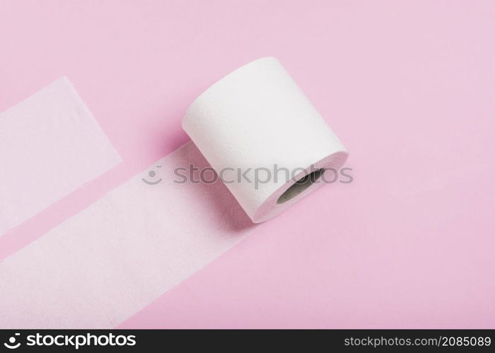 toilet paper roll loose table