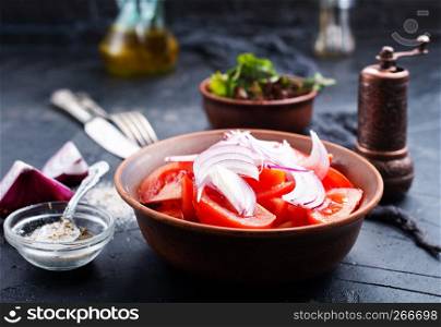 tomato salad in bowl, salad with fresh tomato