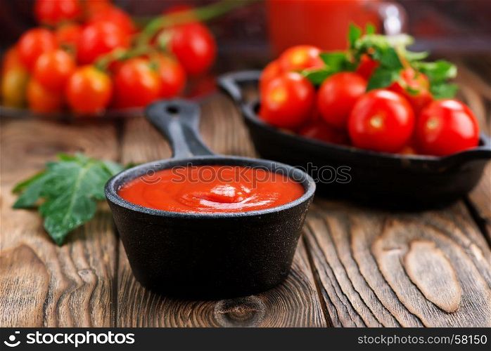 tomato sauce and fresh tomato in the bowl
