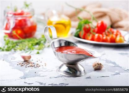 tomato sauce with salt and aroma spice