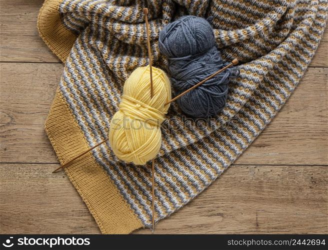 top view wool knitting needles 2