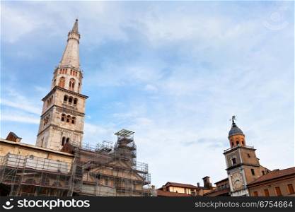 torre della ghirlandina - bell tower of Modena Cathedral, Italy