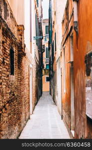 tourist routes of the old Venice streets of Italy