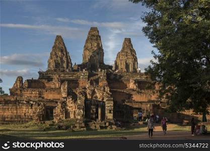 Tourists at Pre Rup temple, Krong Siem Reap, Siem Reap, Cambodia