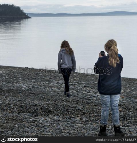 Tourists at the lakeside, Deception Pass State Park, Oak Harbor, Washington State, USA