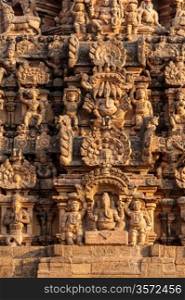 Tower (gopura) with sculpture of Brihadishwara Temple. Tanjore (Thanjavur), Tamil Nadu, India. The Greatest of Great Living Chola Temples - UNESCO World Heritage Site