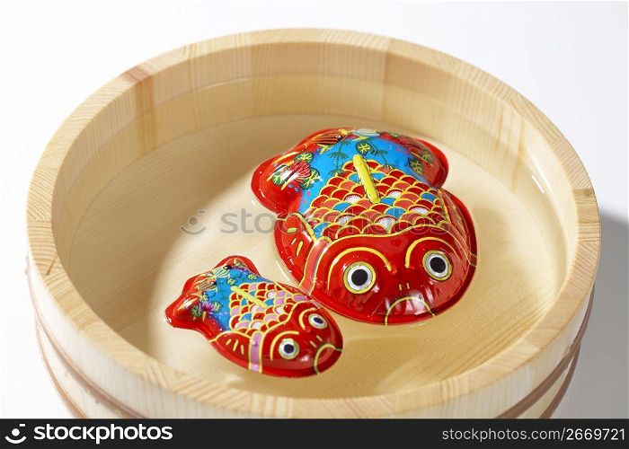 Toy goldfish