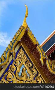 traditional thai roof ornaments