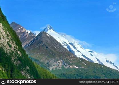 Tranquil summer Alps mountain (view from Grossglockner High Alpine Road, Austria)