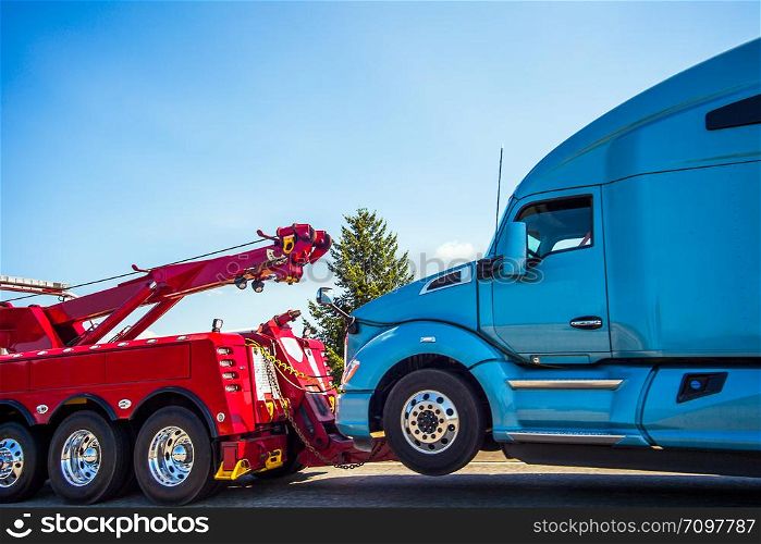 Truck breakdown and towing in Seattle Washington USA