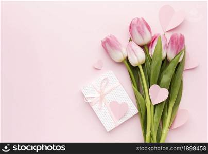 tulips bouquet gift. Resolution and high quality beautiful photo. tulips bouquet gift. High quality beautiful photo concept