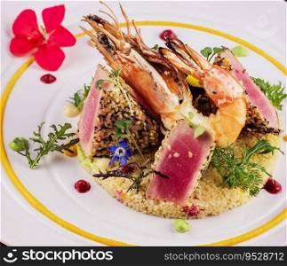 Tuna fish tataki with shrimp and couscous
