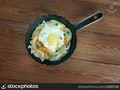 Turkish breakfast. Scrambled eggs with onion.Soganl? yumurta