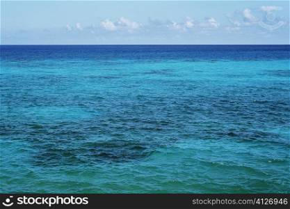 Turquoise water in a vast ocean, Bermuda
