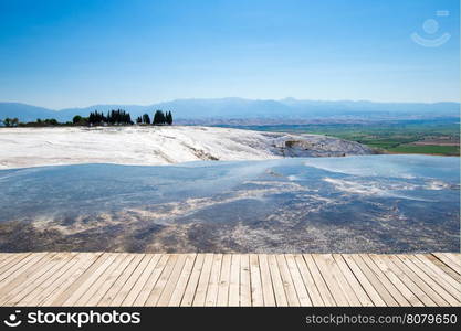 turquoise water travertine pools at pamukkale