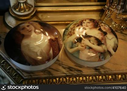 Two ancient painted porcelain, jewelry round boxes