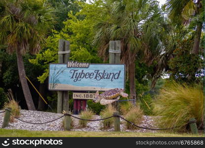 tybee island welcome greeting sign