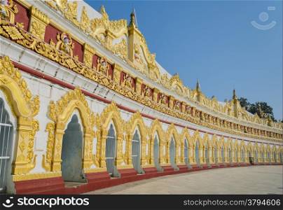 U min Thonze pagoda in Sagaing, Myanmar