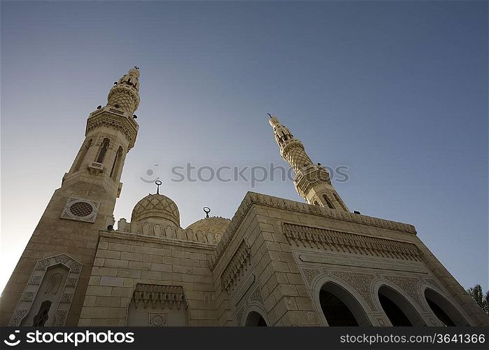 UAE, Dubai, The Jumeirah Mosque, the only mosque which non-Muslims are permitted to visit.