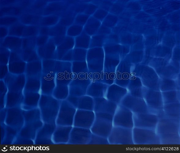 Underwater swimming pool