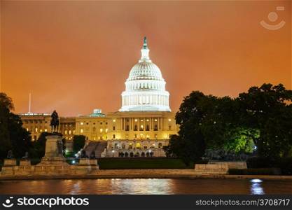 United States Capitol building in Washington, DC at sunset