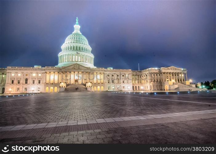 US Capitol Building at night