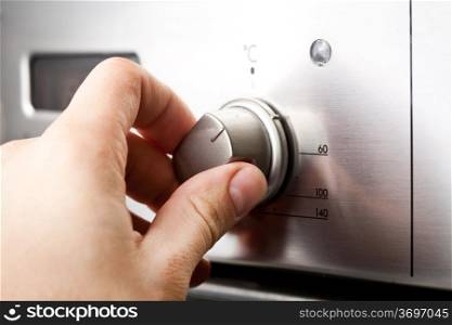 Using the Oven, oven temperature control closeup