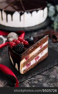 Vanilla sponge cake with chocolate drops and fresh berries