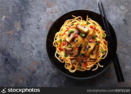 Vegetarian spaghetti bolognese with mushrooms and pepper
