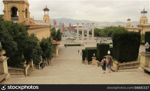 Blick auf die Quatre Columnes am Montjuic in Barcelona