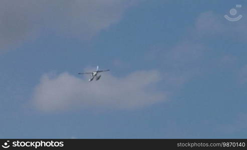 Seaplane flying