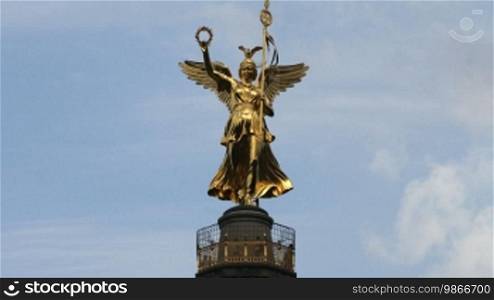 Time lapse of the golden angel on top of Victory column