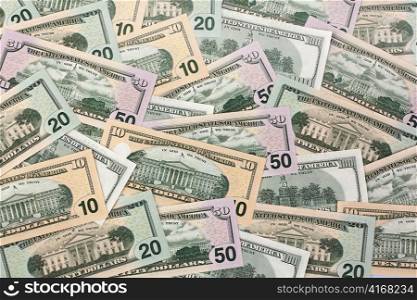 Viele amerikanische Dollar Geldscheine liegen nebeneinander. Wahrung der USA