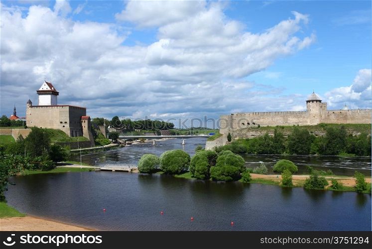 view fortress of Narva and Ivangorod fortress