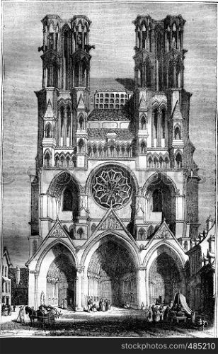 View of the Cathedral of Laon, vintage engraved illustration. Magasin Pittoresque 1836.